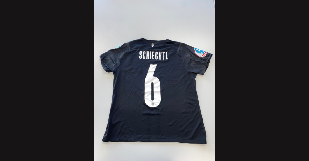 AT Schiechtls EM Trikot    AT Schiechtls EM Trikot