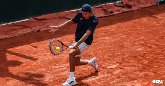 AT Schwärzler Schläger   AT Schwärzler Schläger