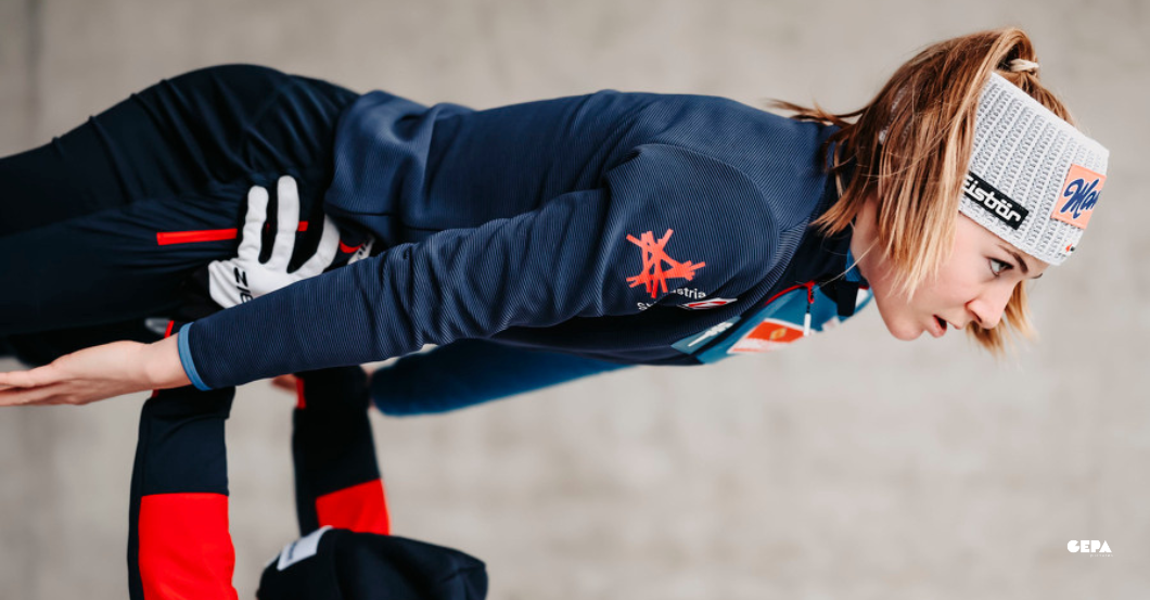 AT signiertes Drohnenbild   AT signiertes Drohnenbild