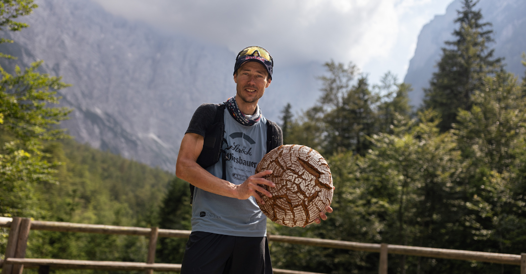 AT Strasser Rekordoutfit   AT Strasser Rekordoutfit