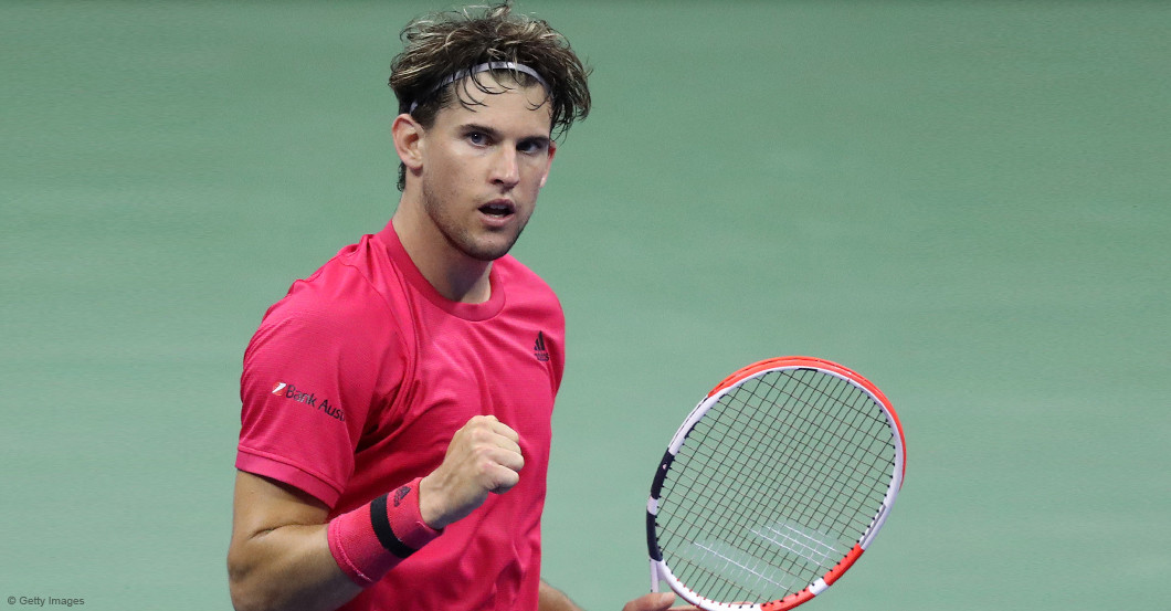 Österreichs Tennis-Star Dominic signiert sein