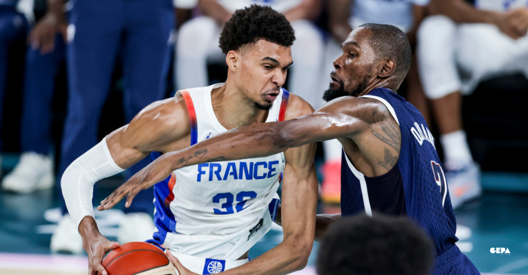  AT Topps Basketballkarten 