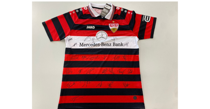 AT Trikot Stuttgart rot   AT Trikot Stuttgart rot