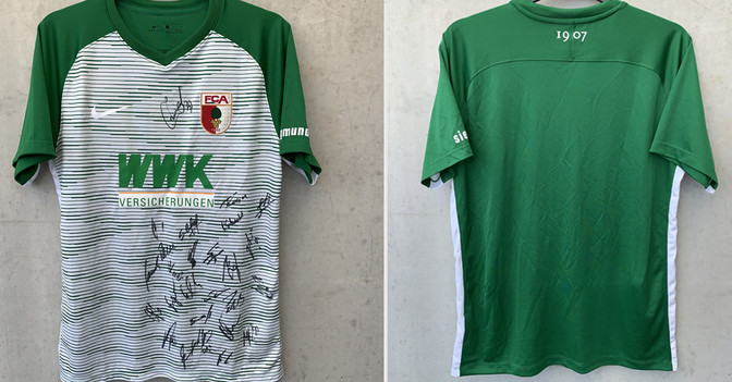 Augsburg teamsigniert   Augsburg teamsigniert