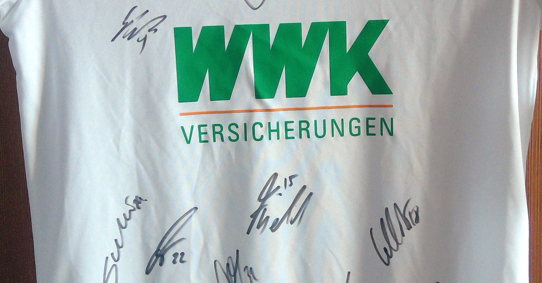  Augsburg Trikot signiert 