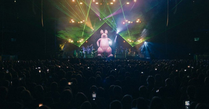 Australian Pink Floyd    Australian Pink Floyd