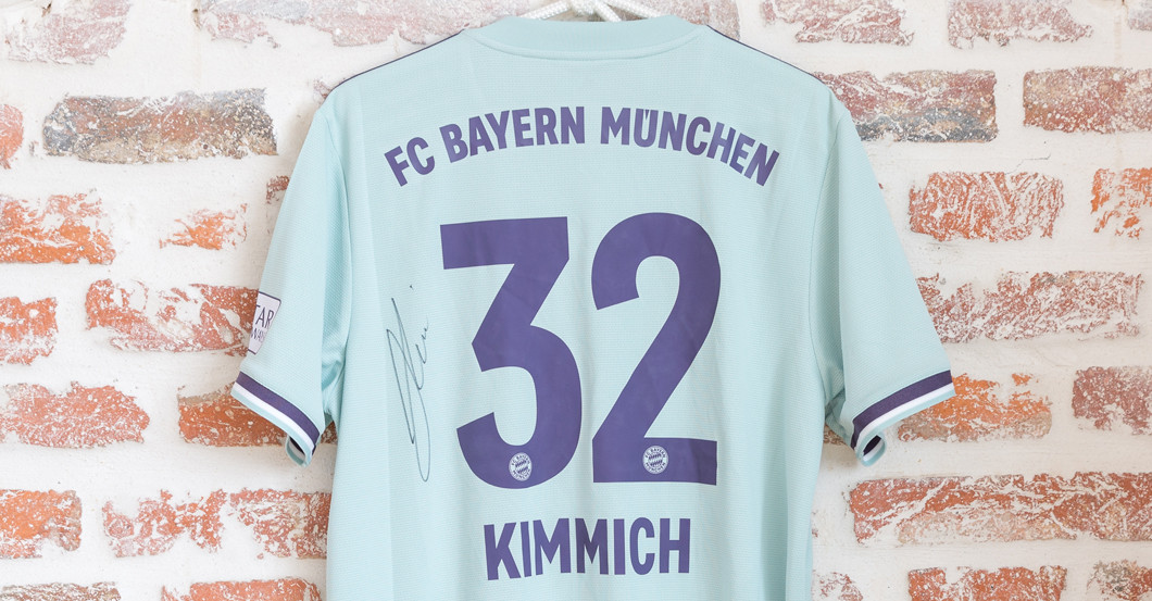 Auswärtstrikot Kimmich   Auswärtstrikot Kimmich