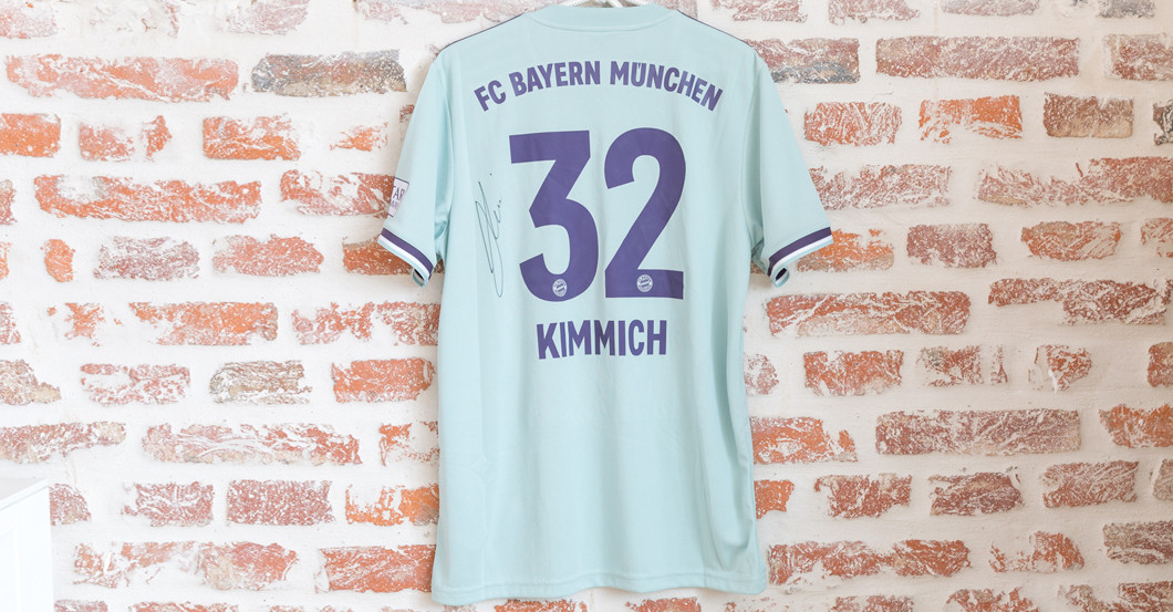 Auswärtstrikot Kimmich   Auswärtstrikot Kimmich