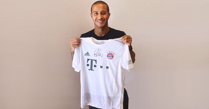 Auswärtstrikot Thiago   Auswärtstrikot Thiago