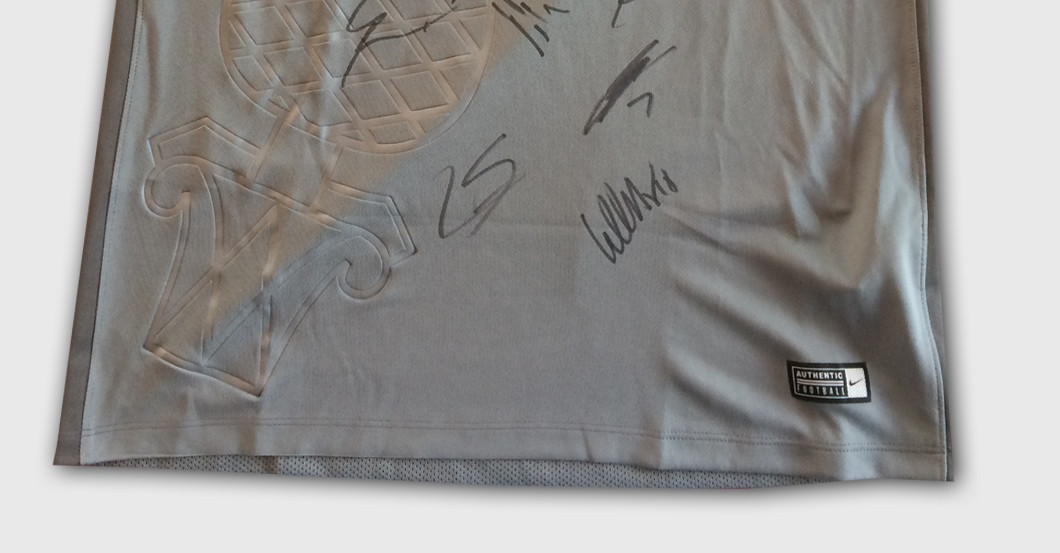 Ausweichtrikot FCA    Ausweichtrikot FCA