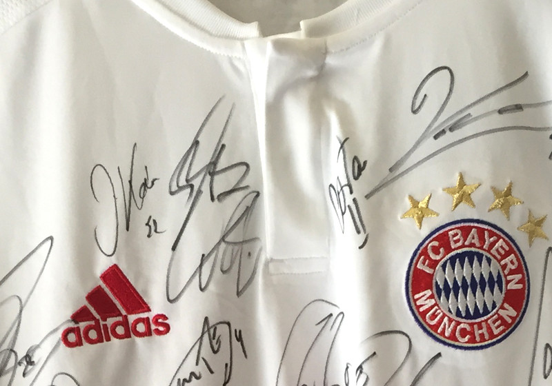 Away Trikot FC Bayern   Away Trikot FC Bayern