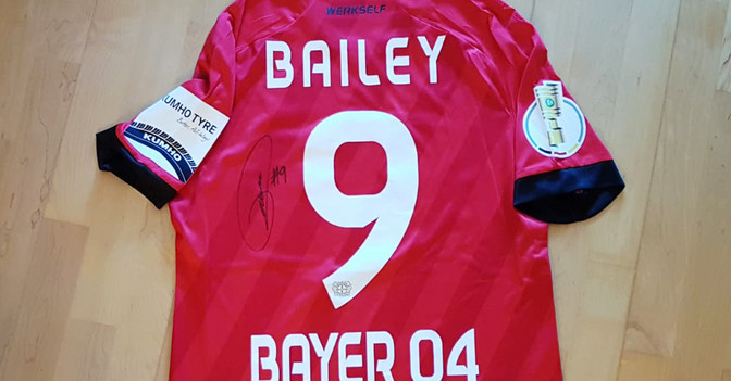 Bailey getragenes Trikot   Bailey getragenes Trikot