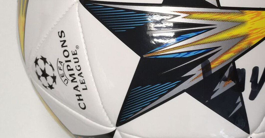 Ball und Schal Heynckes   Ball und Schal Heynckes