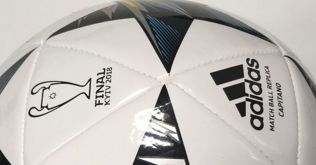 Ball und Schal Heynckes   Ball und Schal Heynckes