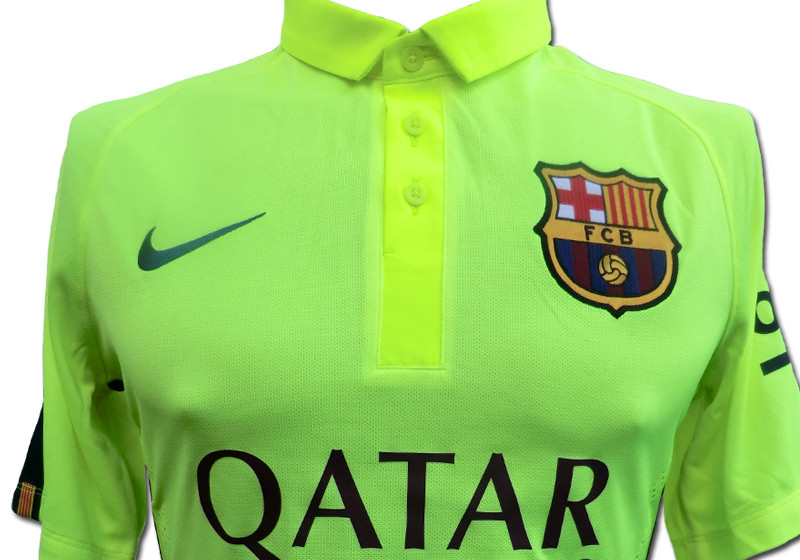 Barca-Trikot von Alves   Barca-Trikot von Alves