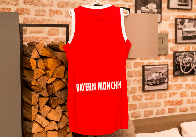 Basketball-Trikot   Basketball-Trikot