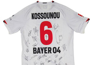  Bayer 04 Trikot teamsig 