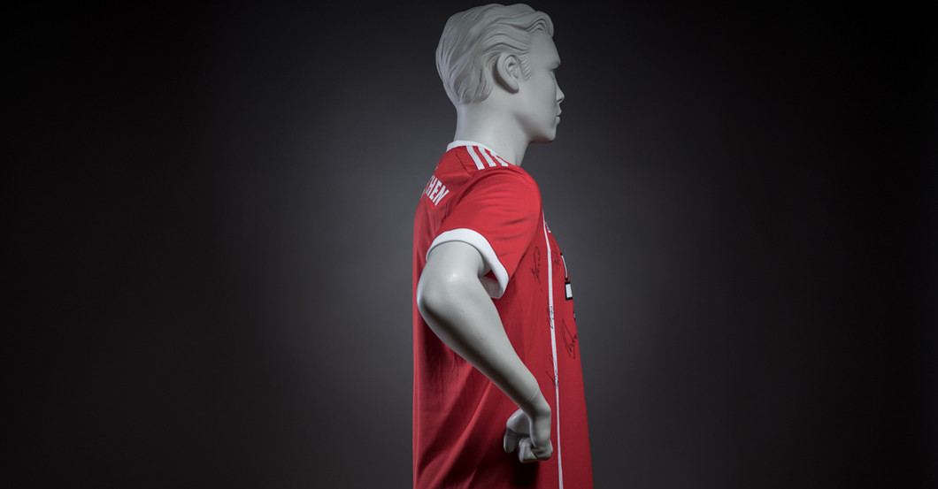  Bayern Jersey signed 