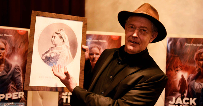 Bild Her Majesty    Bild Her Majesty