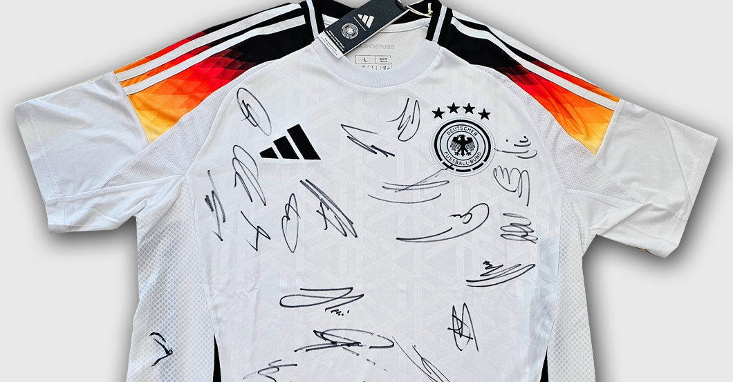 BJ Deutschlandtrikot   BJ Deutschlandtrikot