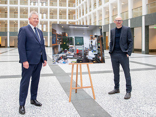  BND Foto Chemiker Büro 