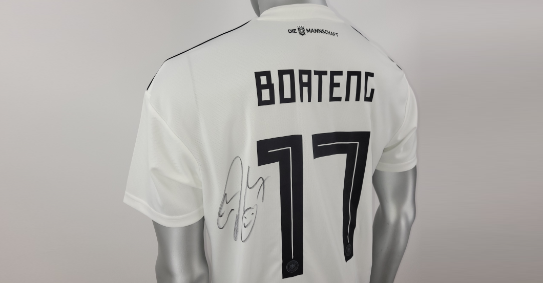  Boateng Trikot signiert 