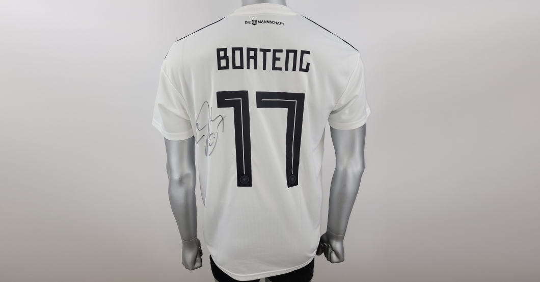  Boateng Trikot signiert 