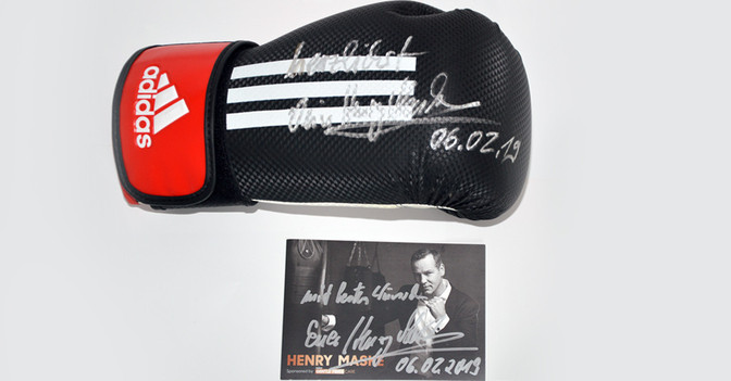 Boxhandschuh Maske   Boxhandschuh Maske