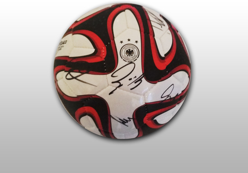  Brazuca Ball signiert 