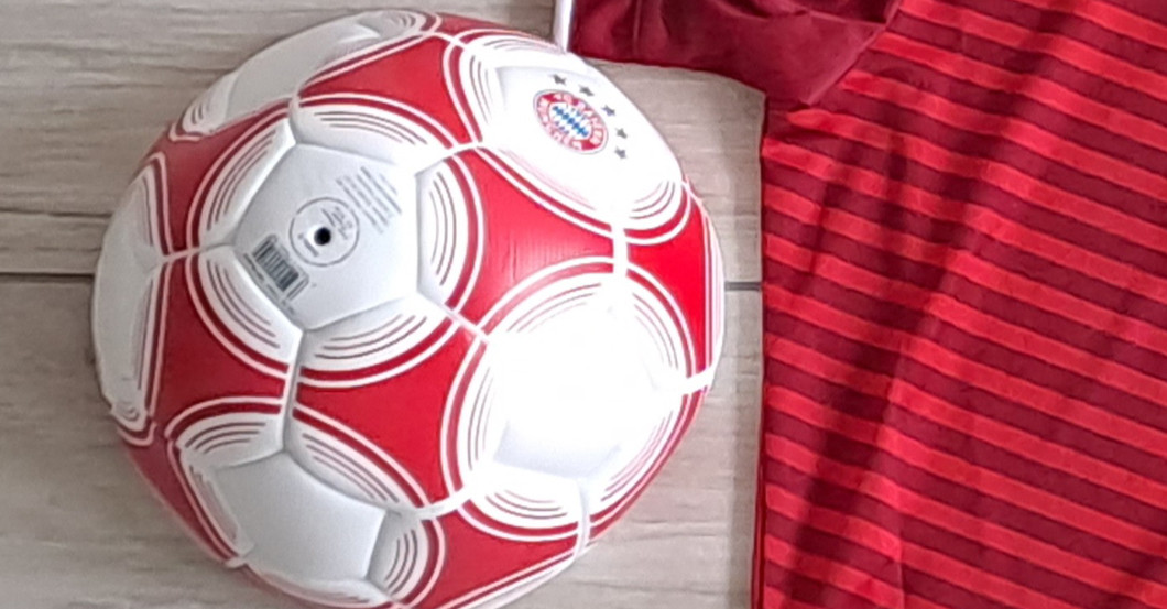  BÜ Goretzka Trikot Ball 