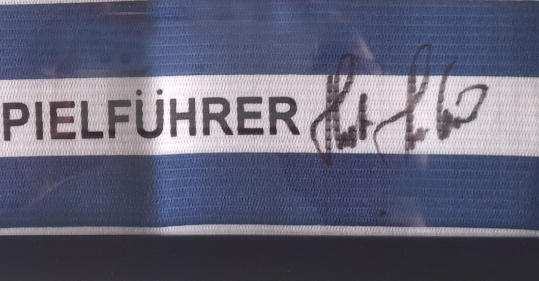  BÜ Horst Hrubesch Binde 