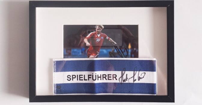  BÜ Horst Hrubesch Binde 