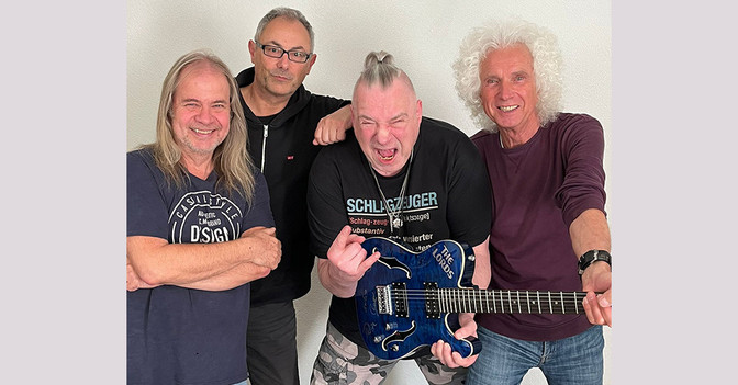 BÜ Lords Gitarre    BÜ Lords Gitarre