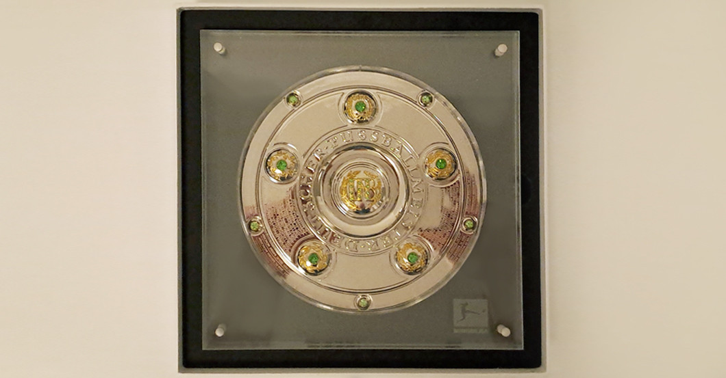  BÜ Meisterschale Acryl 