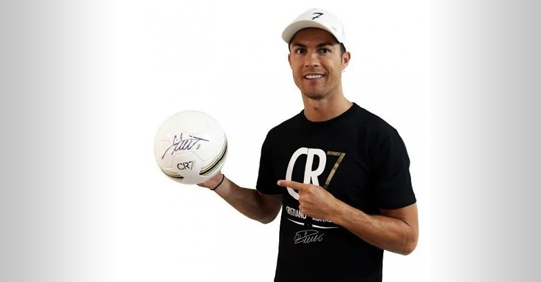  BÜ Ronaldo-Ball 