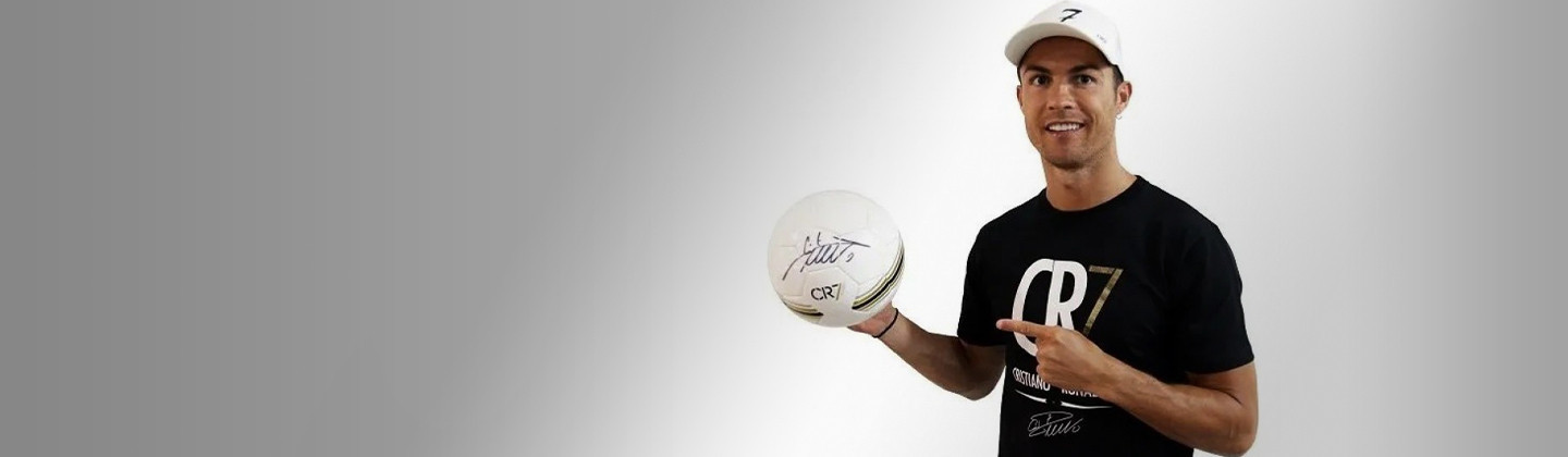  BÜ Ronaldo-Ball 