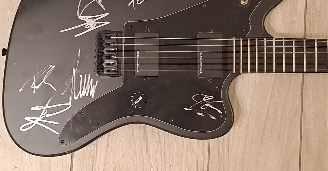 BÜ Saltatio schwarz   BÜ Saltatio schwarz