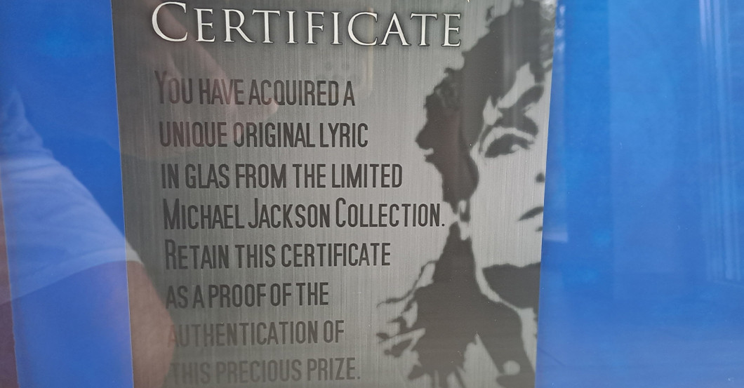 BÜ Smooth Criminal    BÜ Smooth Criminal