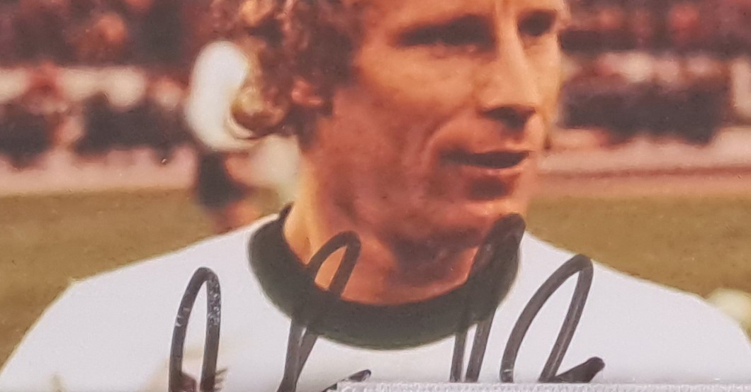  BÜ Spielführerbinde Vogts  