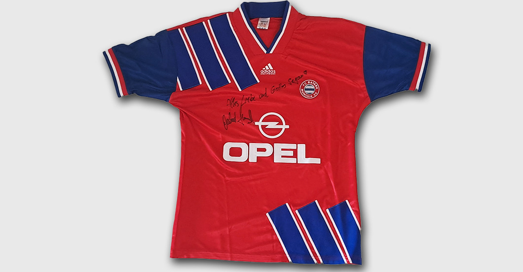  BÜ  Trikot Socke Bild FCB 