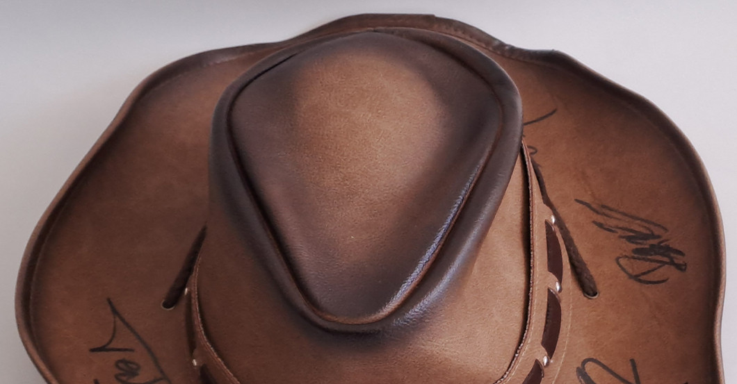 BÜ Truck Stop Hut   BÜ Truck Stop Hut