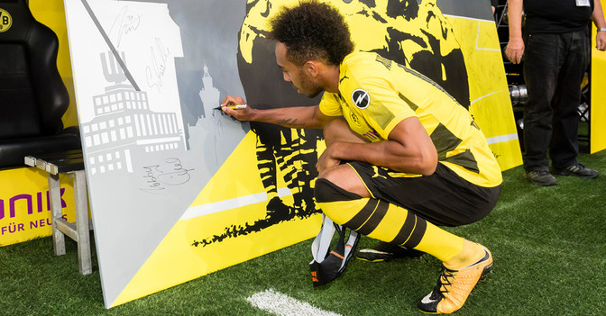  BVB Graffiti signiert 