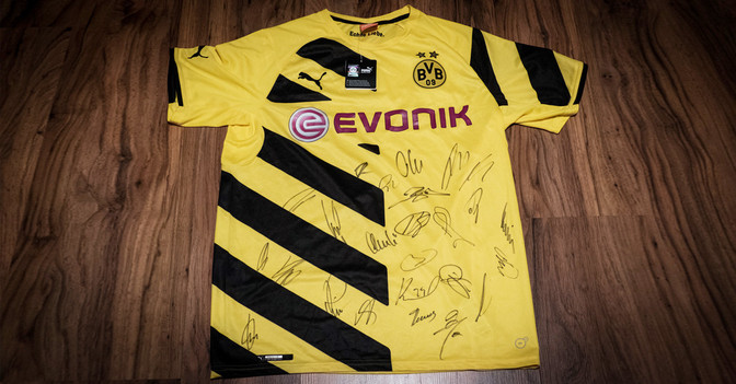  BVB Pokaltrikot signiert 