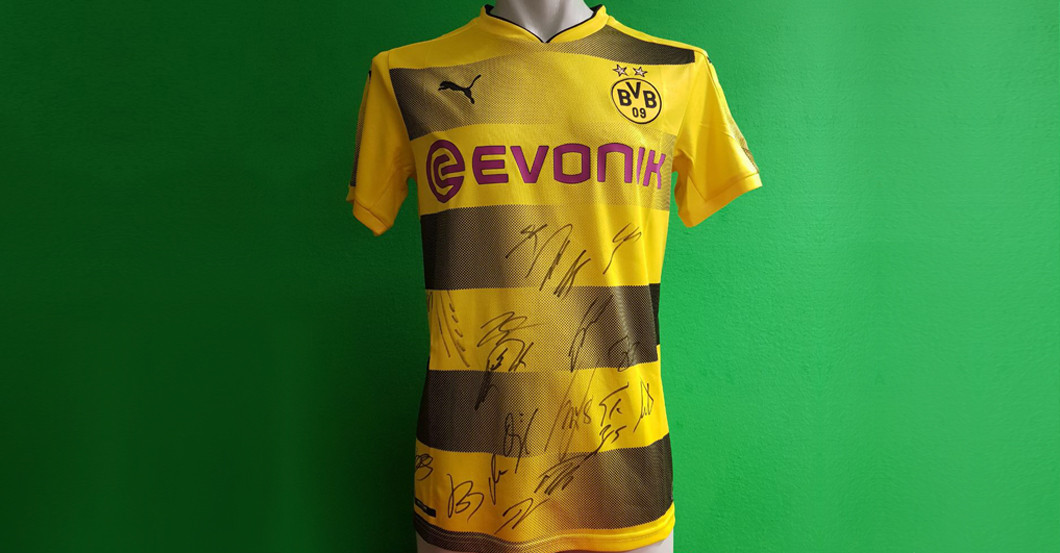 BVB Trikot aktuell   BVB Trikot aktuell
