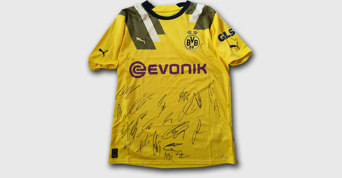 BVB Trikot aktuell   BVB Trikot aktuell