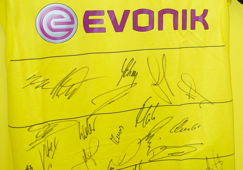  BVB Trikot signiert S 