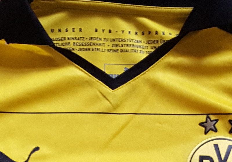 BVB Trikot signiert   BVB Trikot signiert