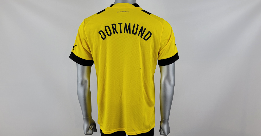 BVB-Trikot signiert   BVB-Trikot signiert