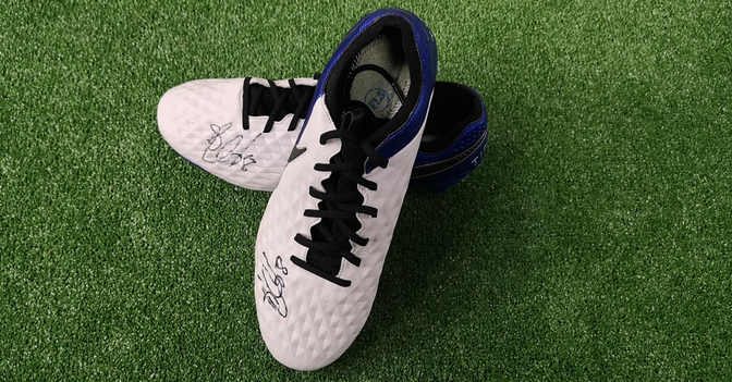  Castros signierte Schuhe  