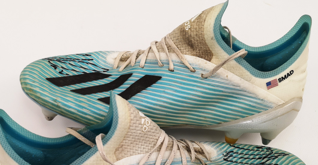 Chandler Paket signiert   Chandler Paket signiert